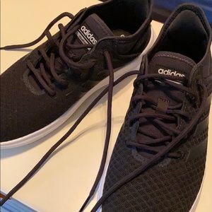 Adidas cloudfoam tennis shoes